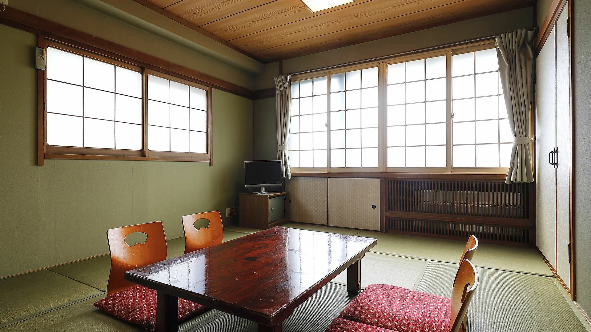 Ryokan Azumaya Kyoto 2*,