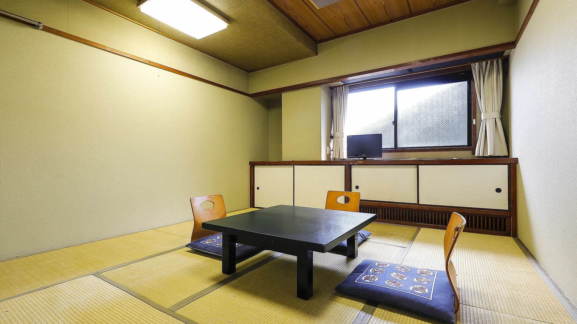 Ryokan Azumaya Kyoto Japan