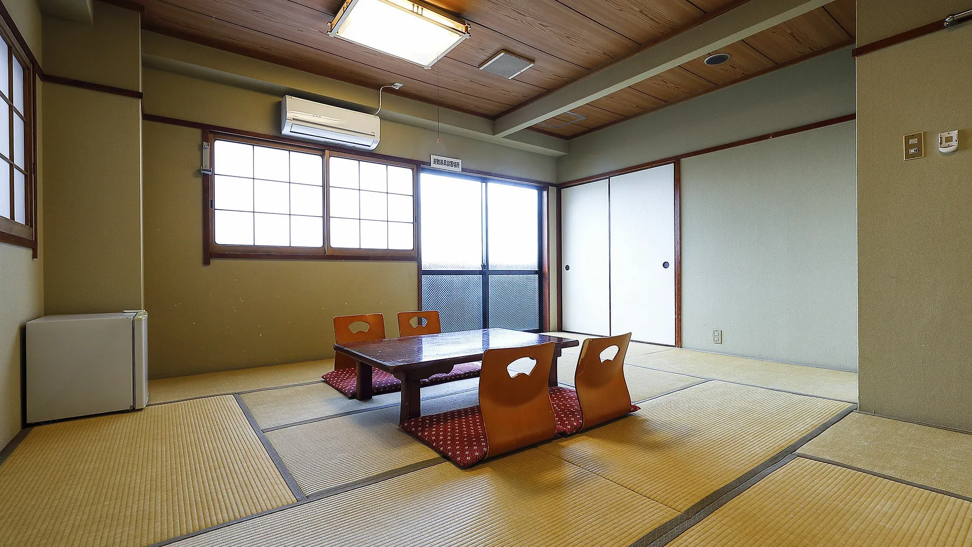 Ryokan Azumaya Kyoto 2*,