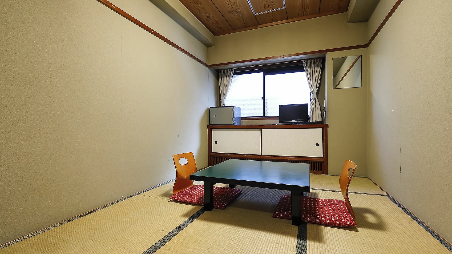 Ryokan Azumaya Kyoto Japan