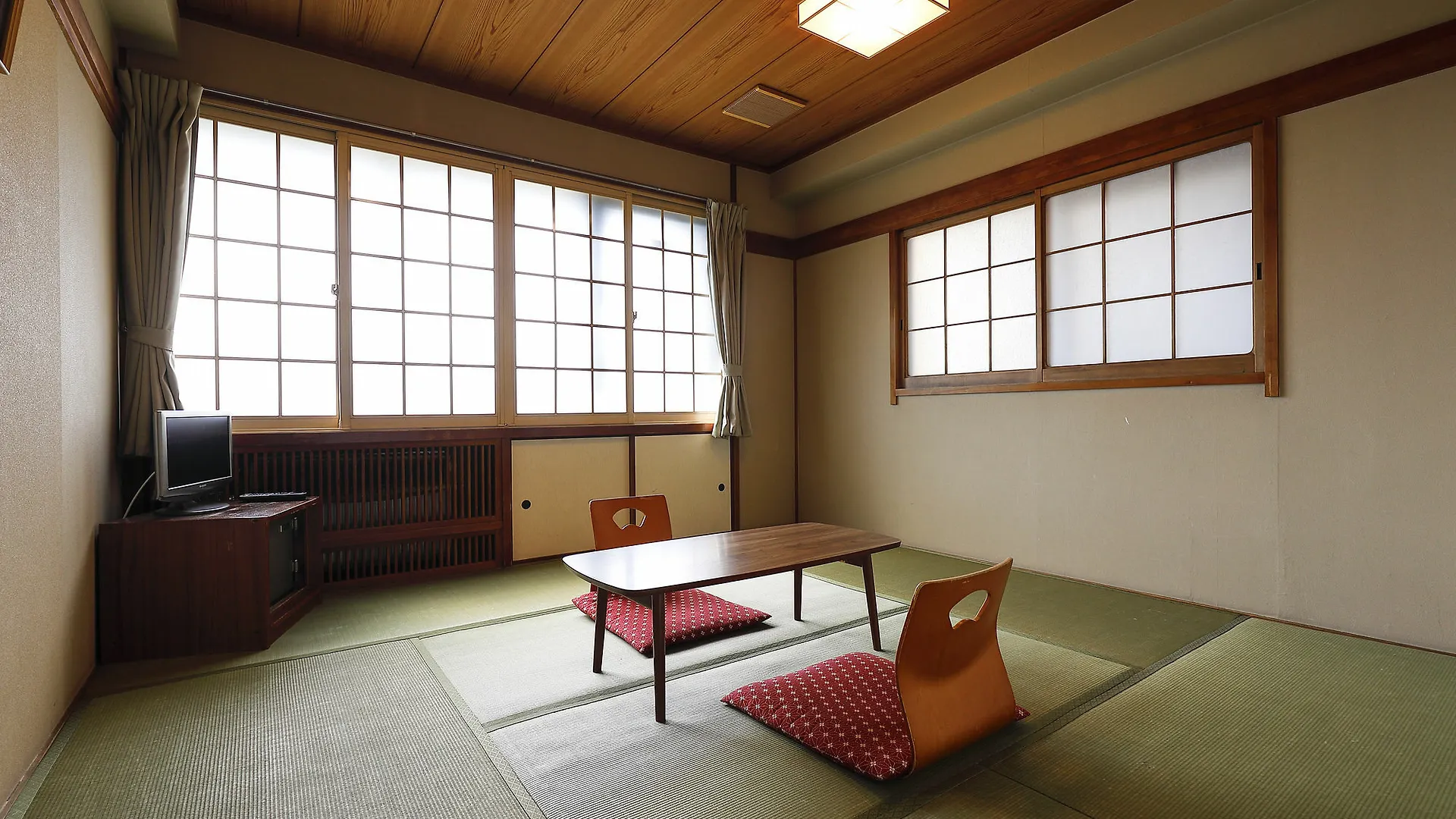 Ryokan Azumaya Kyoto 2*,  Japan